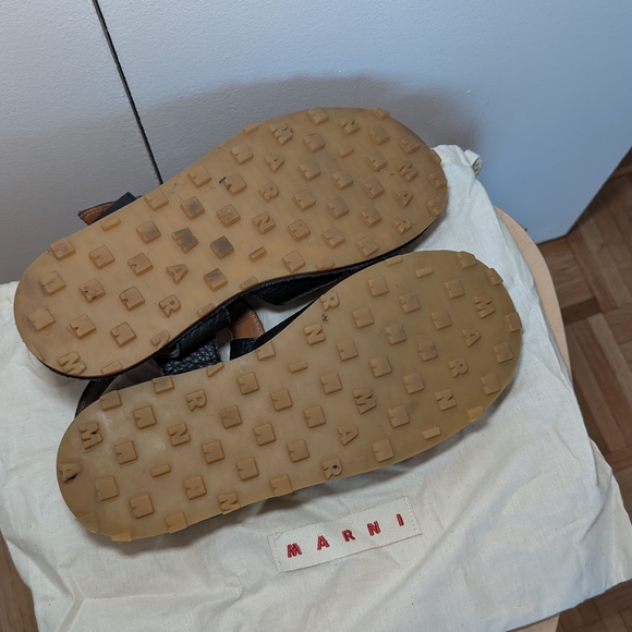 Marni Black Grained Leather Fisherman Sandals - Picture 4 of 5